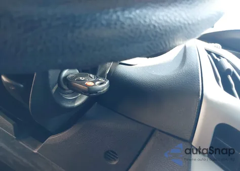 2014 Ford Focus Se z USA, uszkodzony, nr VIN 1FADP3K23EL409554